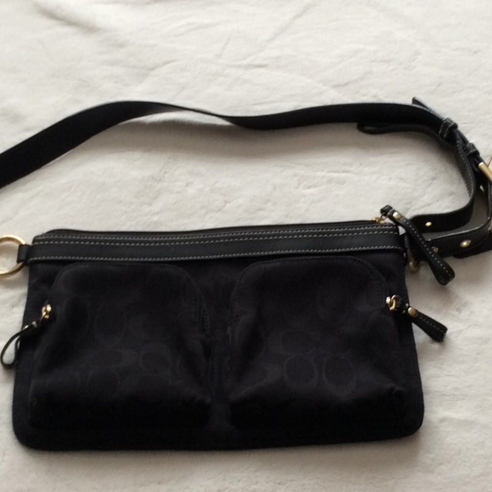 Coach  fanny pak
